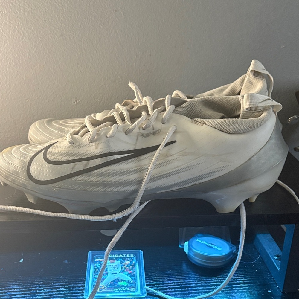 Nike Cream and Black Soccer Cleats